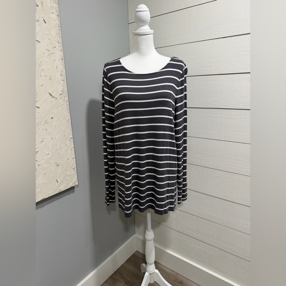 Belle by Kim Gravel Black and White Striped Long Sleeve Tee
